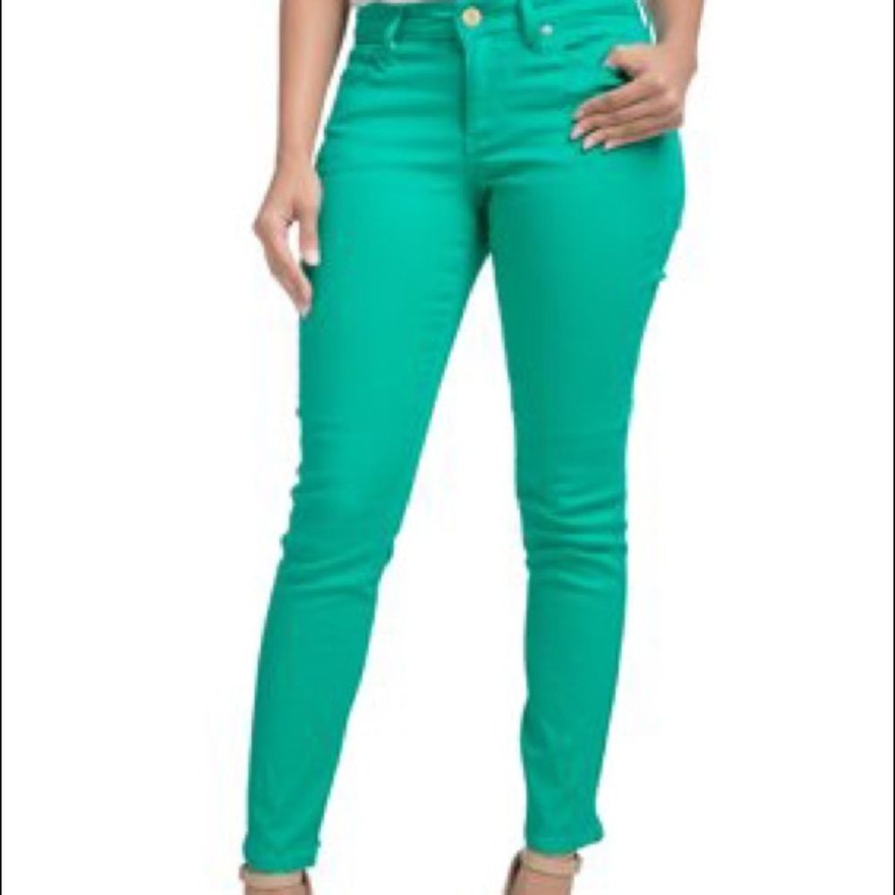 ✨ HP✨Kenneth Cole Green Mid Rise Skinny Jeans✨